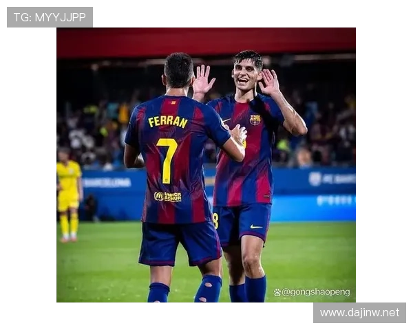 [国际足球]弗利克：球队现在一切都很棒.