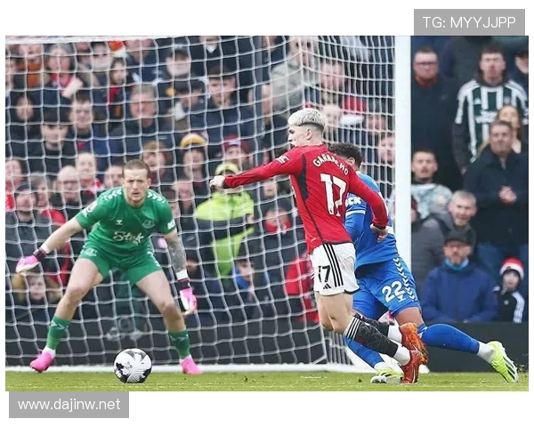 埃弗顿官方发布加纳乔抽象集锦:场上并非尽善尽美 埃弗顿官方发布加纳乔抽象集锦:场上并非尽善尽美